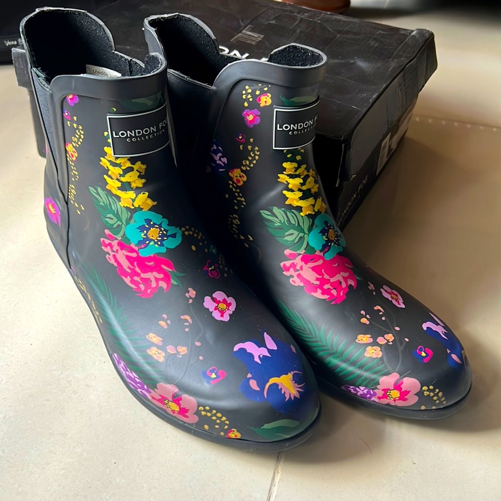 London Fog Rain Booties